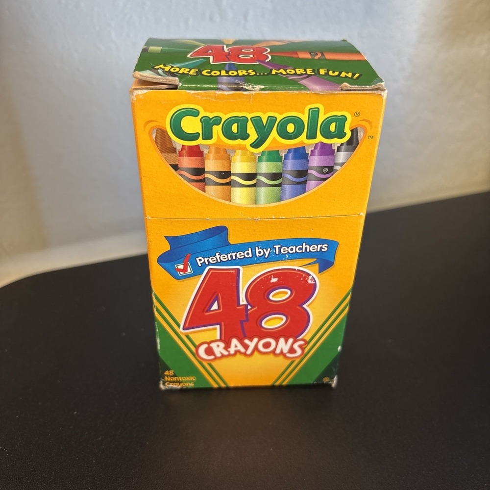 2006 Crayola Crayon 48 Box New Not Used